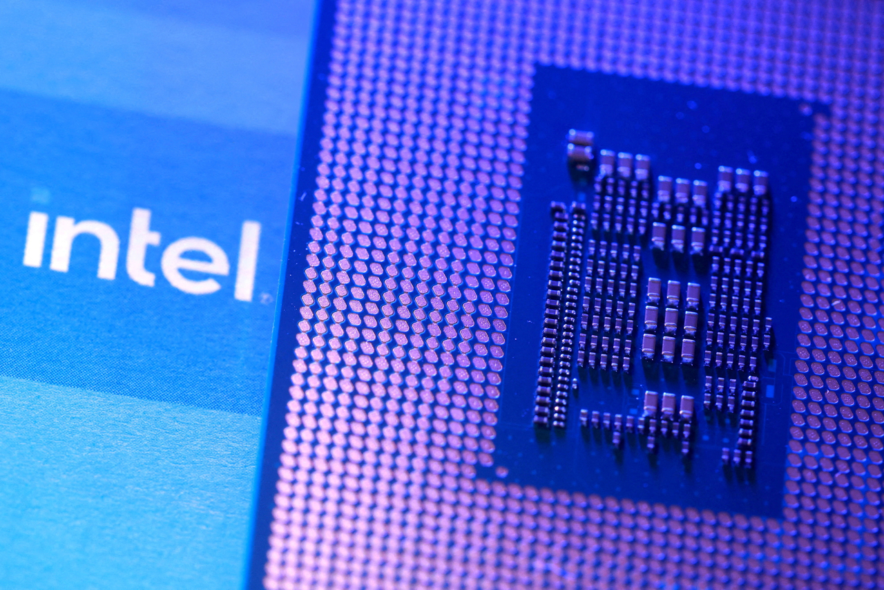 An Intel chip is shown on a computer motherboard in this Aug. 25, 2025, illustration, as SK hynix reportedly considers whether part of its future memory production could be based in the United States. (Reuters-Yonhap)