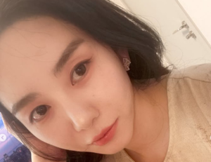 [뮤즈이슈]권민아, ‘母 심정지 SNS 비난’에 호소..“언니 찾는데 도움된다면”