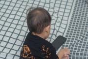 How early do Korean toddlers start using smartphones?