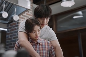 ‘파이널 테이블’ 안효섭, 누가 요리를 이렇게 가르쳐..홍화연 백허그