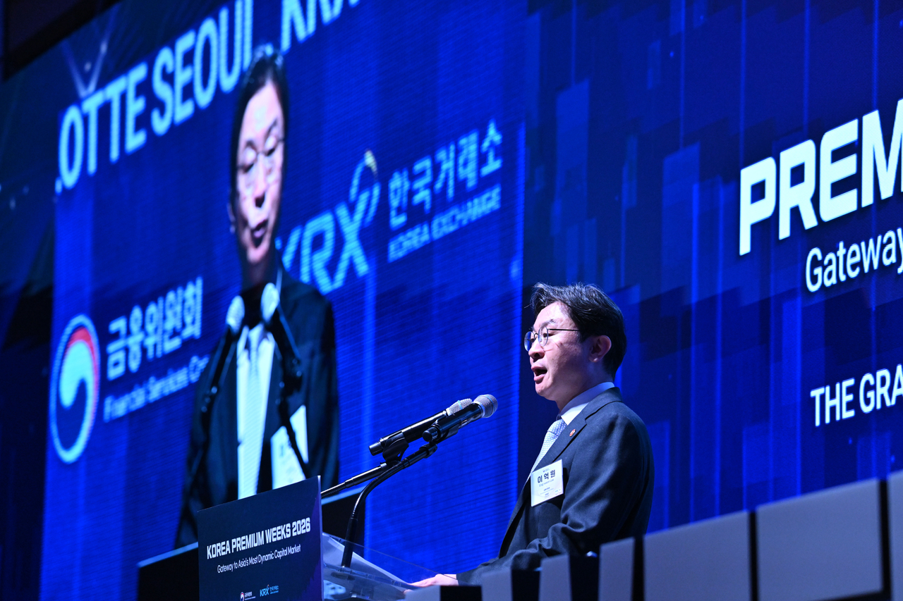 Financial Services Commission Chairman Lee Eog-won delivers opening remarks for Korea Premium Week 2026 at Lotte Hotel in central Seoul, Monday. (Im Se-jun/The Korea Herald)