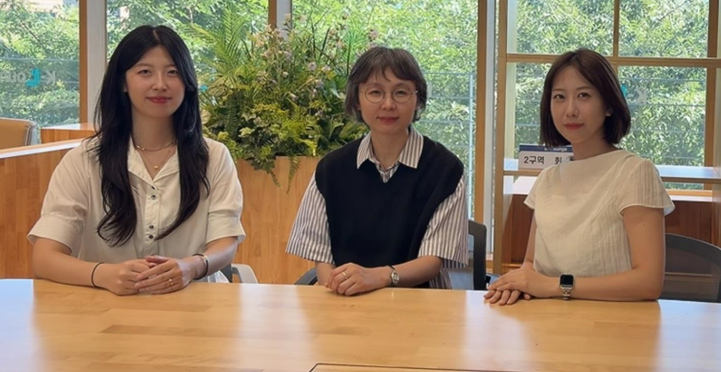 From left: KAIST doctoral researcher Moon Su-young, Professor Lee Ju-young and doctoral researcher Son So-hee. [Provided by KAIST]