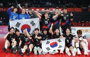 ‘우생순’ 여 핸드볼 금빛질주에 삼척시청팀 있었다..감독+주전5명 맹활약