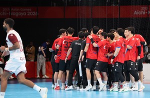 Men's handball coach praises players despite semifinal loss to Qatar at Asian Games