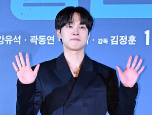 [포토]강유석 ‘여러분 반가워요’