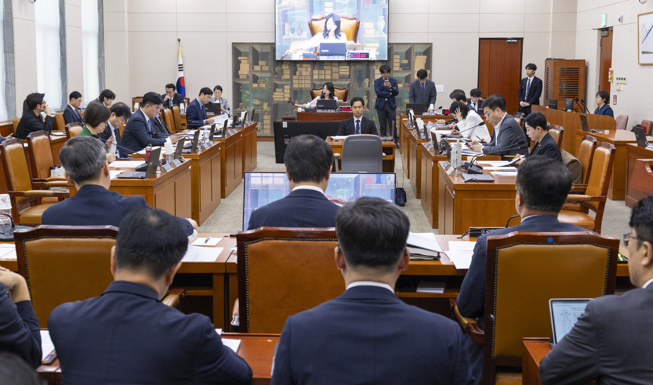 A plenary session of the National Assembly's Culture, Sports and Tourism Committee [Yonhap]