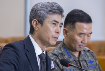 Defense chief links DMZ mine to North Korean border fortification