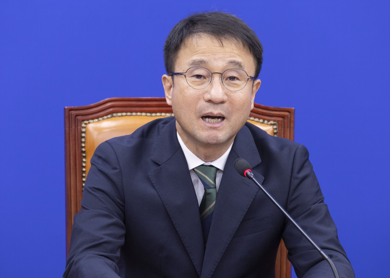 한병도 더불어민주당 원내대표가 10일 국회에서 열린 정책조정회의에서 발언하고 있다.  [연합]