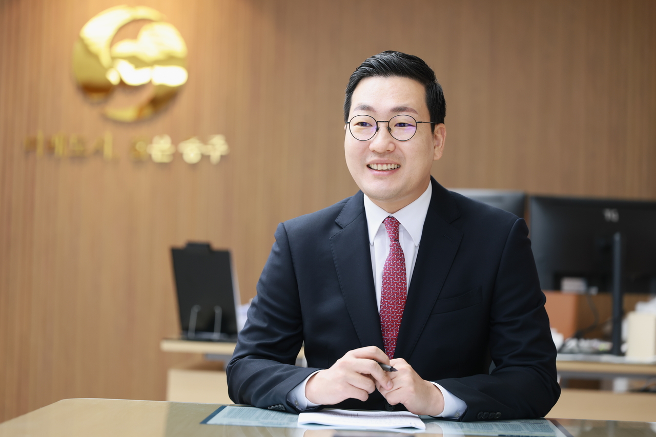 Lee Dong-seok, city mayor of Chungju (Chungju City)