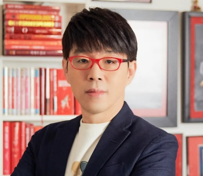 영화평론가 이동진.[네이버]
