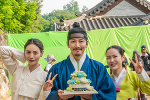 ‘스캔들’ 해외 휩쓸었다…글로벌 TOP 10 비영어 쇼 3위