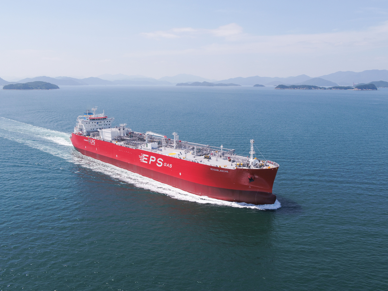 A very large gas carrier built by Samsung Heavy Industries. [Samsung Heavy Industries]