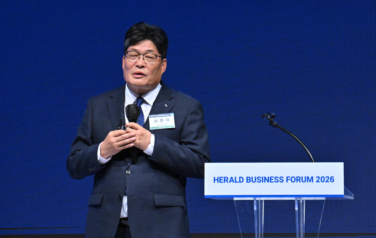 Seo Hyun-suk, vice president of space business division at Korea Aerospace Industries, speaks during the Herald Business Forum at a hotel in central Seoul on Tuesday. (Im Se-jun/The Korea Herald)