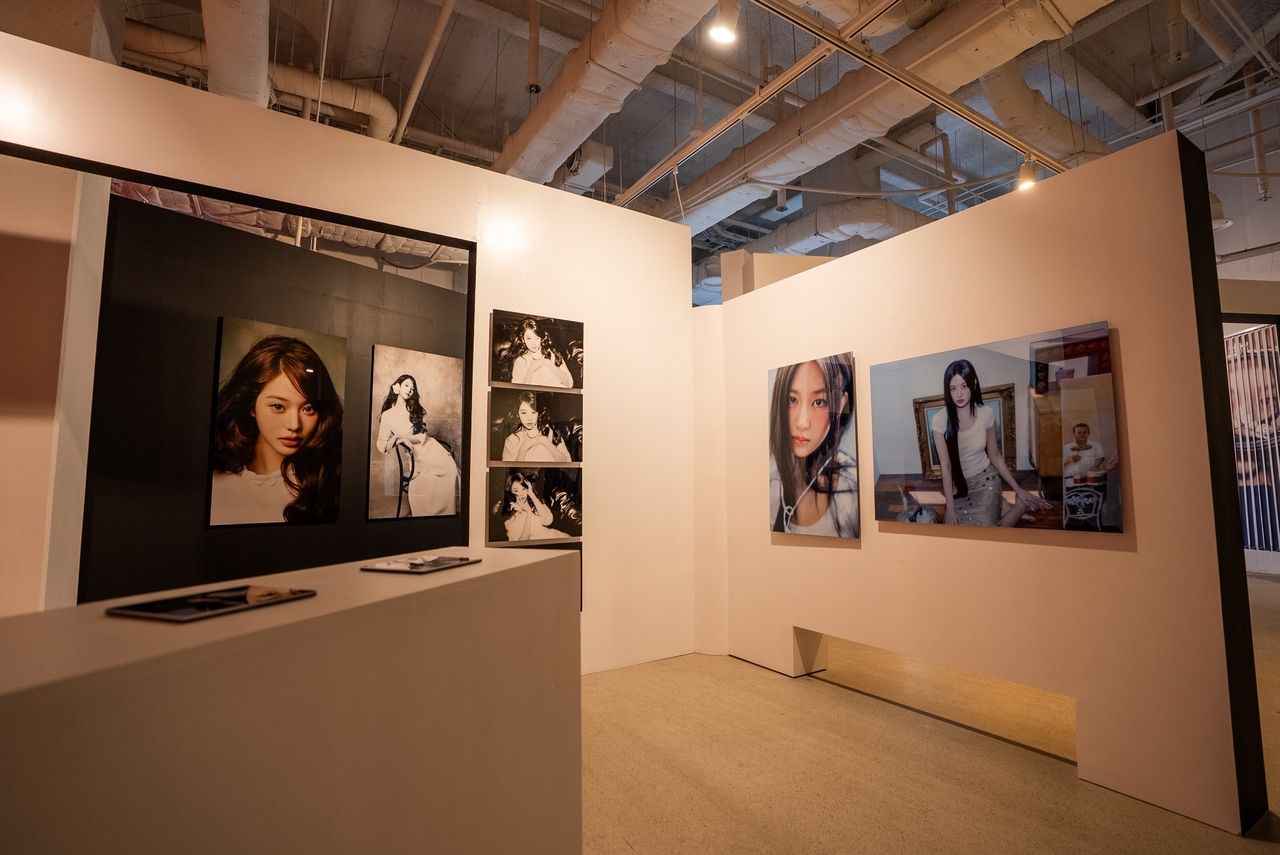 Ive members Yujin and Wonyoung's exhibition "An-Young" at The Seouliteum in eastern Seoul (Mut)