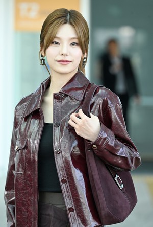 [포토] 있지 예지  ‘오늘 가방 어때요?’