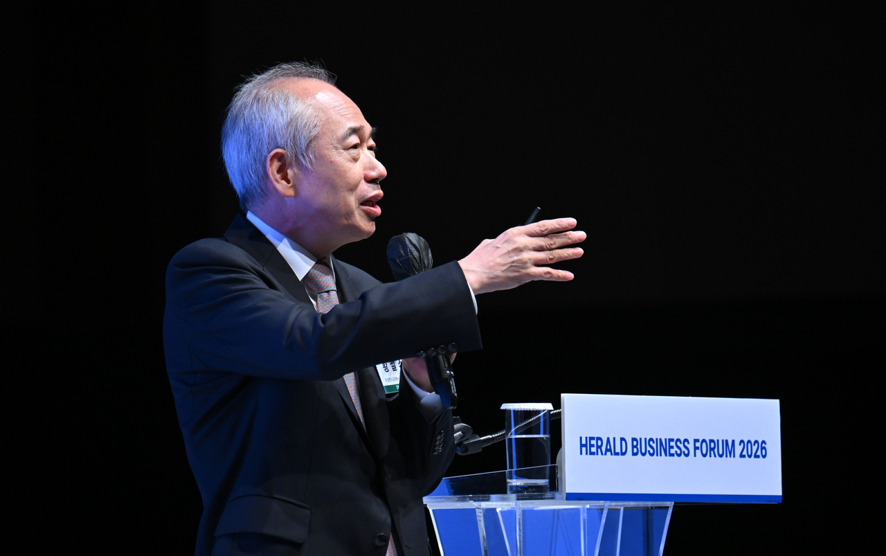Jusung Engineering Chairman Hwang Chul-joo speaks at the Herald Business Forum 2026 held at the Shilla Seoul on Tuesday. (Im Se-jun/The Korea Herald)