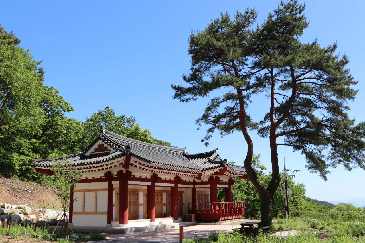 Hanok at Gayasan National Park Nature Center (Korea National Park Service)