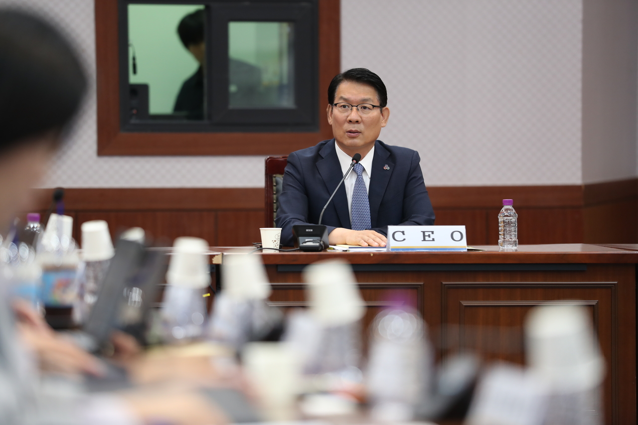 김인중 한국농어촌공사 사장이 지난달 30일 전북 군산 새만금 33센터에서 열린 농림축산식품부 출입기자단 기자간담회에서 발언하고 있다. [한국농어촌공사 제공]
