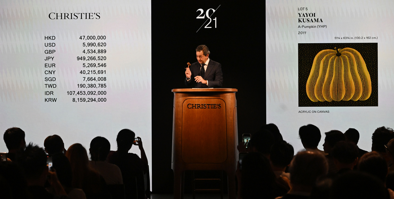 아시아 진출 40주년을 맞은 크리스티가 지난달 29일(현지시간) 오후 홍콩 더 헨더슨 아시아·태평양 본사에서 ‘20·21세기 미술 이브닝 경매’를 개최하고 있다. [홍콩=박해묵 기자]