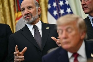 Trump unveils S. Korea's investment plans for Alaska LNG project, Texas power plant, 8 nuclear reactors