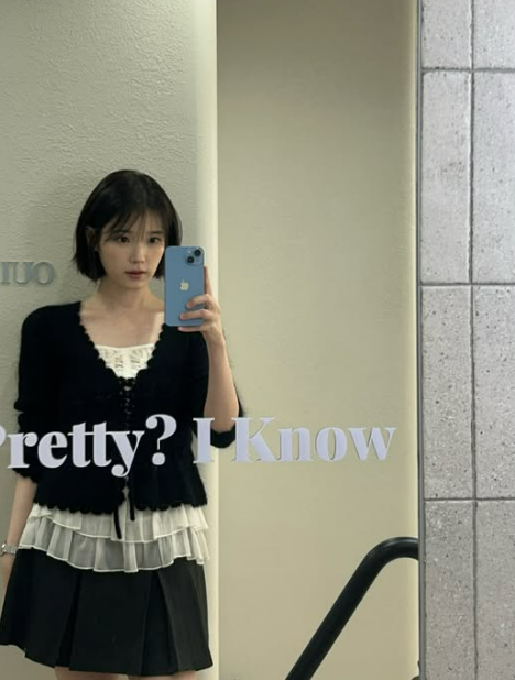 사진=아이유 채널