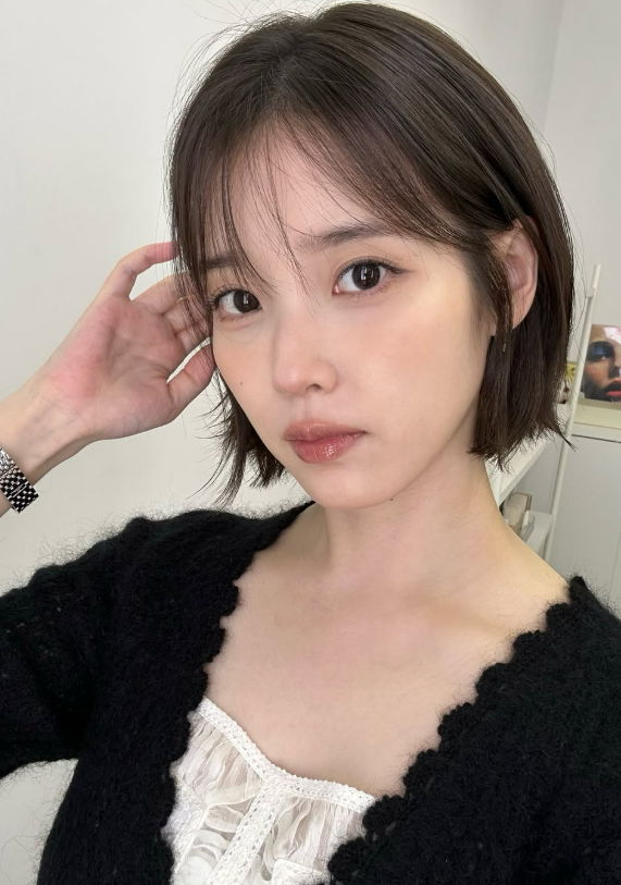 사진=아이유 채널