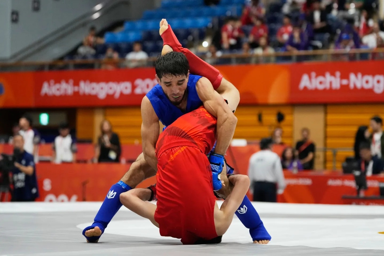 An MMA bout at the 2026 Aichi-Nagoya Asian Games. [AP]