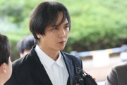 길어진 머리 법정 나온 래퍼 송민호 실형 피했다…‘부실복무’ 집행유예 [세상&]