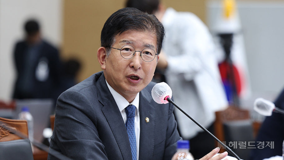 Rep. Lee Sang-sik of the Democratic Party of Korea, a member of the National Assembly's Public Administration and Security Committee, representing Yongin-gap in Gyeonggi Province. (Office of Rep. Lee Sang-sik)