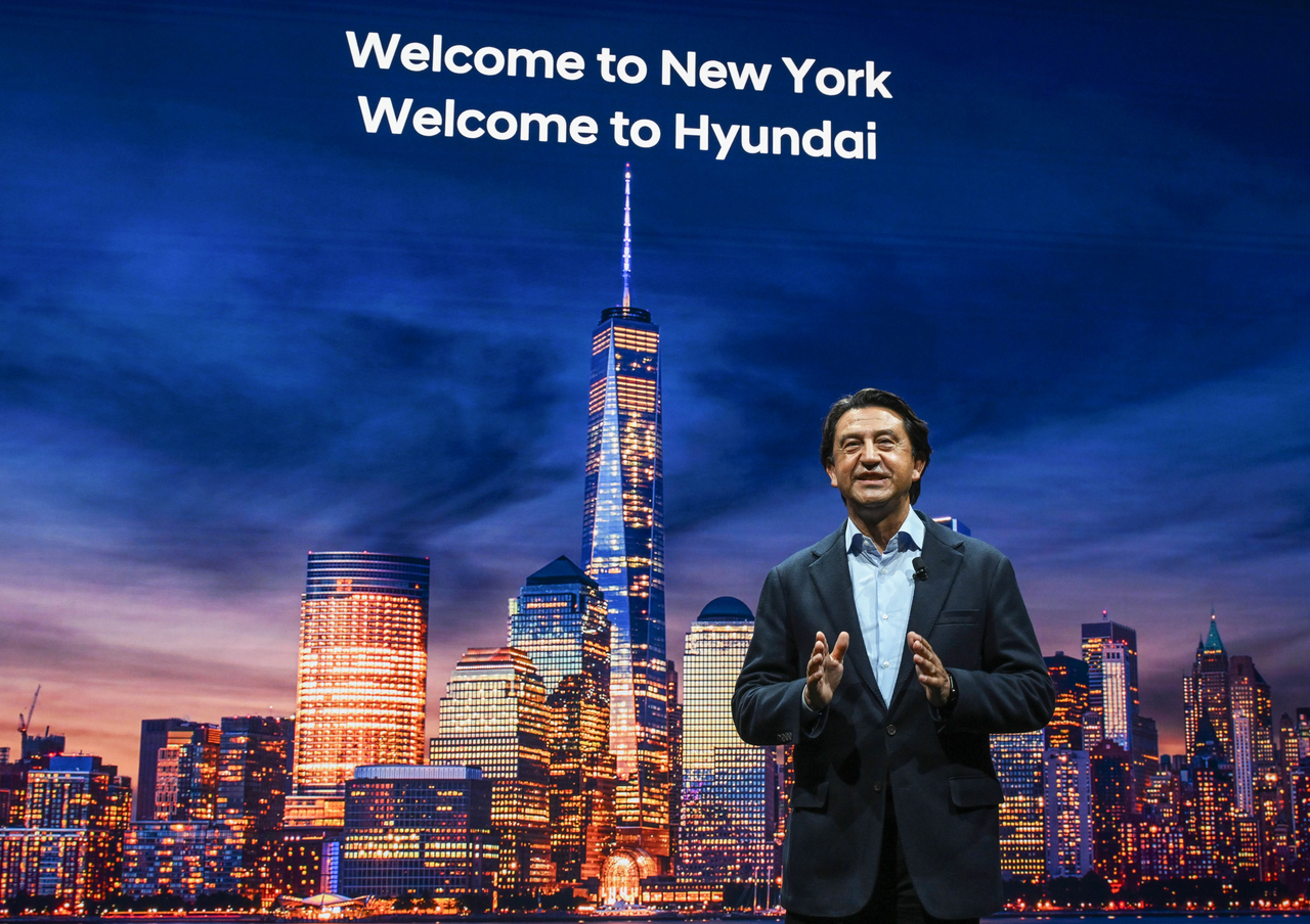 Hyundai Motor President and CEO Jose Munoz delivers a keynote address at the world premiere of the all-new Tucson at Sound River Studios in New York on Thursday, outlining the automaker’s global strategy and the SUV’s key differentiating features. (Hyundai Motor Group)