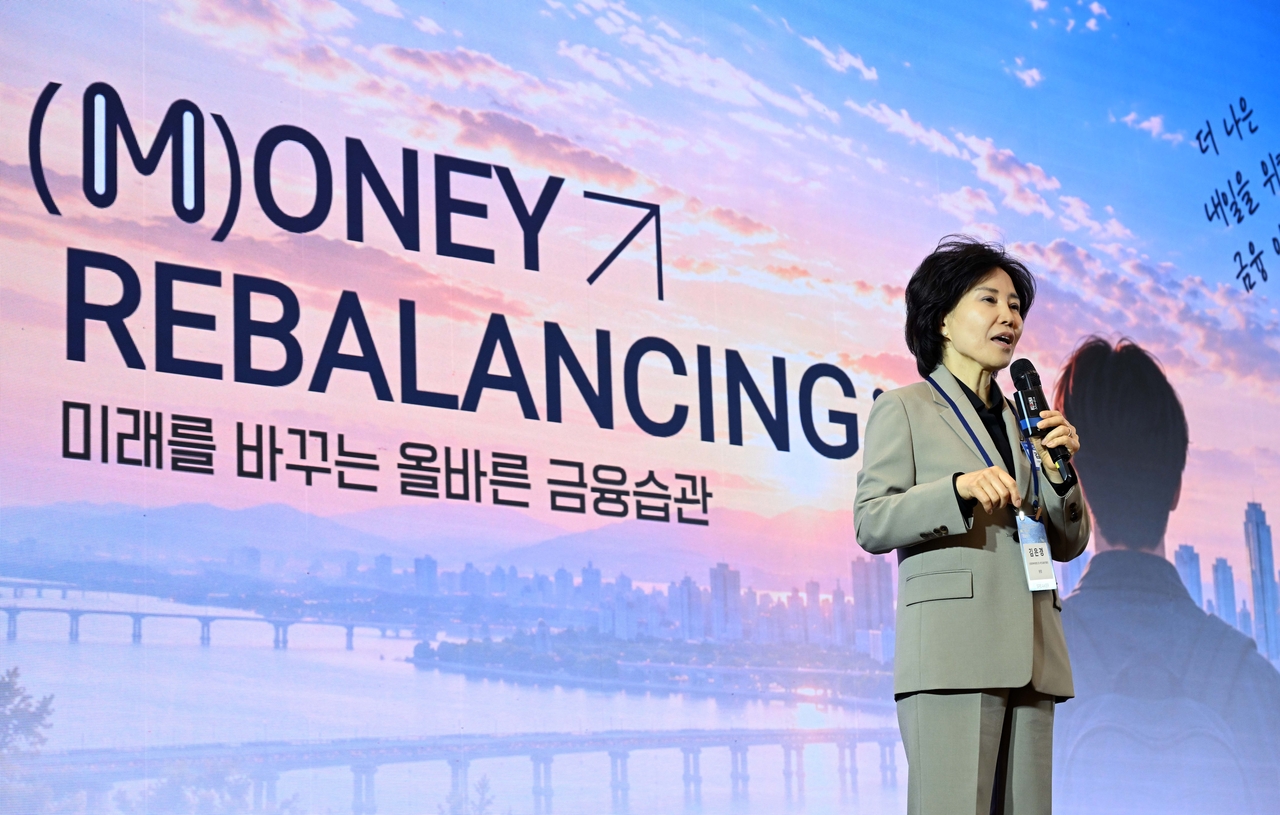 김은경 신용회복위원회 위원장 겸 서민금융진흥원장이 2일 오전 서울 중구 동대문디자인플라자에서 열린 헤럴드 머니페스타 2026에서 ‘금융관리의 첫 걸음, 신용 리밸러싱 : 미래를 바꾸는 올바른 금융 습관’을 주제로 강연을 하고 있다. 이상섭 기자