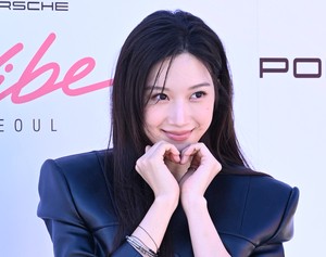 [포토] 문가영 ‘미모 처럼 귀여운 하트’