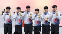 Esports legend Faker tells children to play games in moderation