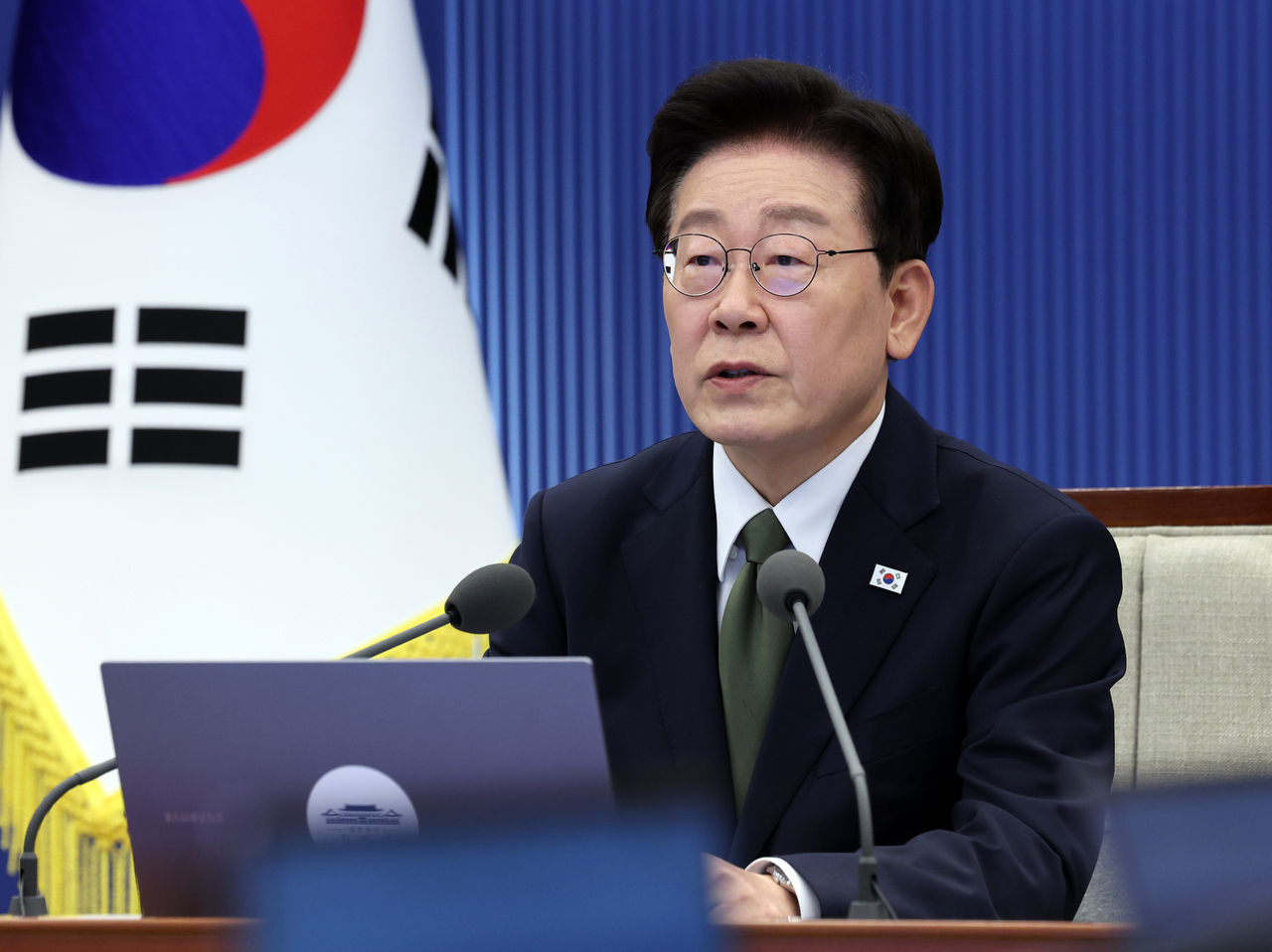 이재명 대통령이 1일 청와대에서 열린 수석보좌관회의에서 발언하고 있다. 2026.10.1 [연합]