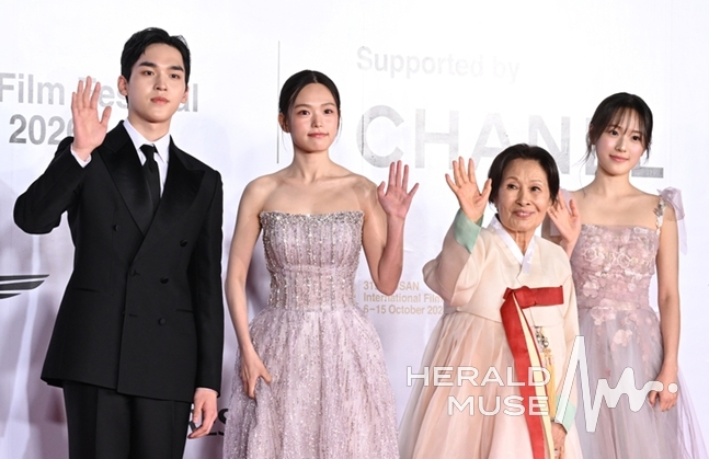 배우 문성현, 최주은, 김혜자, 박서경/사진=윤병찬 기자