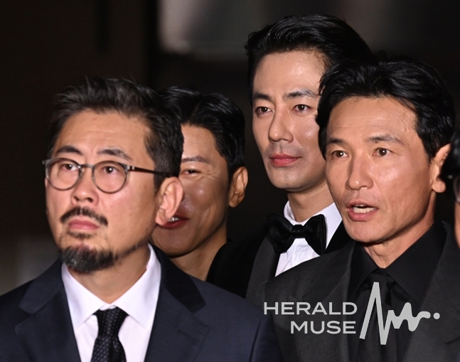 나홍진 감독, 배우 음문석, 조인성, 황정민/사진=윤병찬 기자