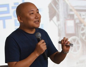 주호민 “9세 아들, 무슨 일 겪는지 설명할 수 없었다…녹음 허용 안 되면 뭘로 자신 지키나”