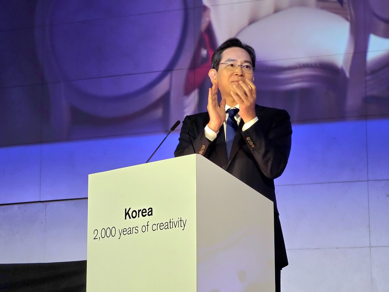 삼성전자, 3분기 또 ‘새 역사’…국내 기업 최초 분기 영업익 ‘100조 시대’ 연다