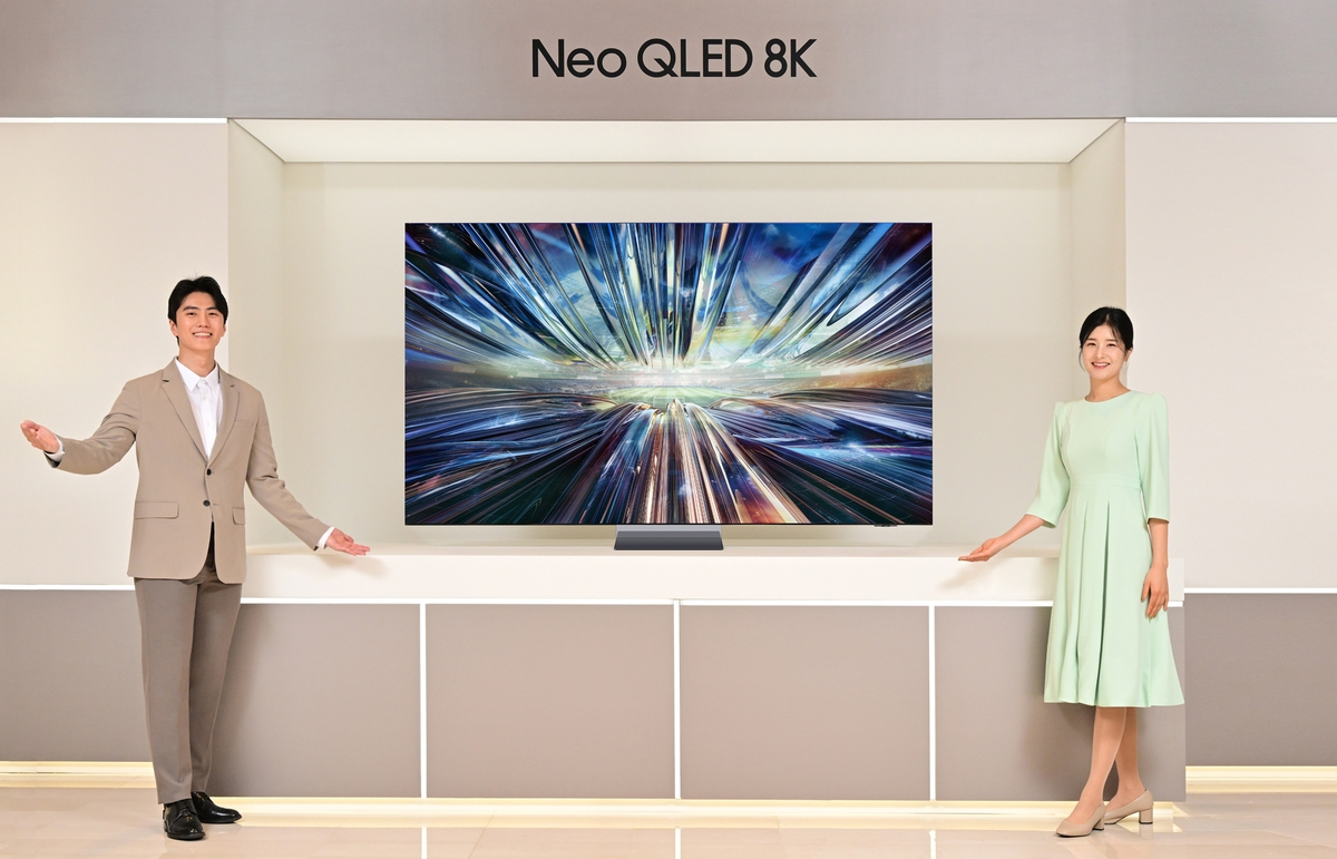 Samsung Electronics' 2024 Neo QLED 8K TV is displayed at a launch event in Seoul in March 2024. The model uses an LCD panel with Mini LED backlighting. (Samsung Electronics)