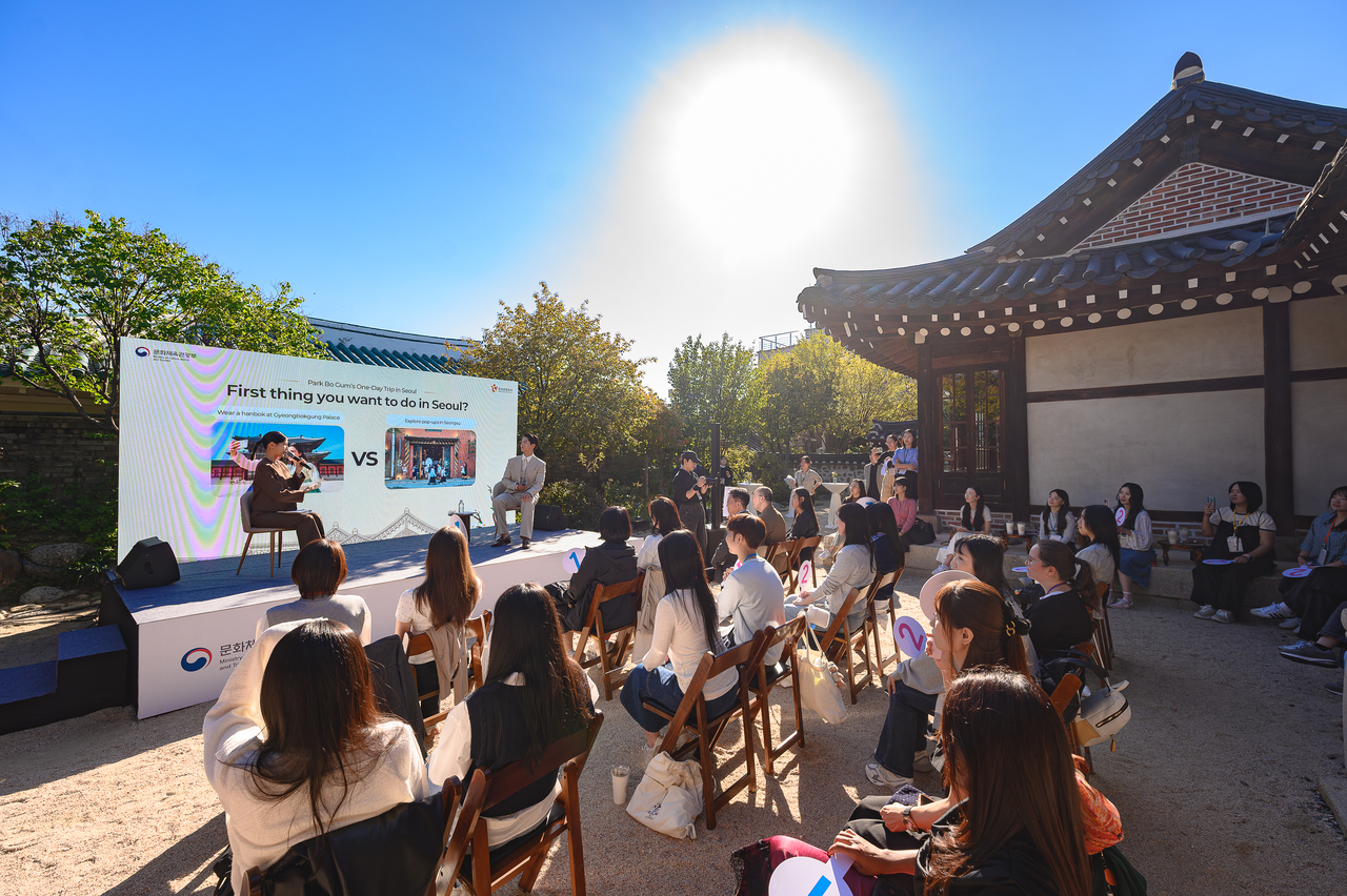 Participants in the "Korea Sound Journey" event take part in the second segment, "Sound Talk and Share." [Korea Tourism Organization]