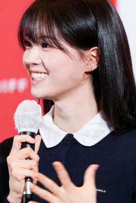 [포토] 전소영, 잔뜩 들뜬 모습