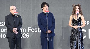 [포토]사토 사사키,사와지리 에리카,마루야마 류헤이, ‘장미의 사슬’