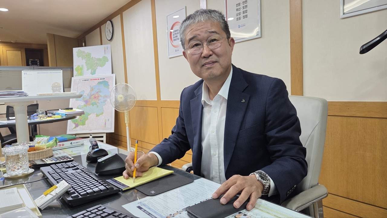 이재용 대구도시개발공사 사장이 6일 헤럴드경제와의 인터뷰를 통해 “사업 혁신과 경영 혁신, 조직 혁신을 3대 핵심 과제로 제시해 변화와 혁신을 통한 공사의 경쟁력을 한층 끌어올리겠다”고 말했다.[사진=김병진 기자]