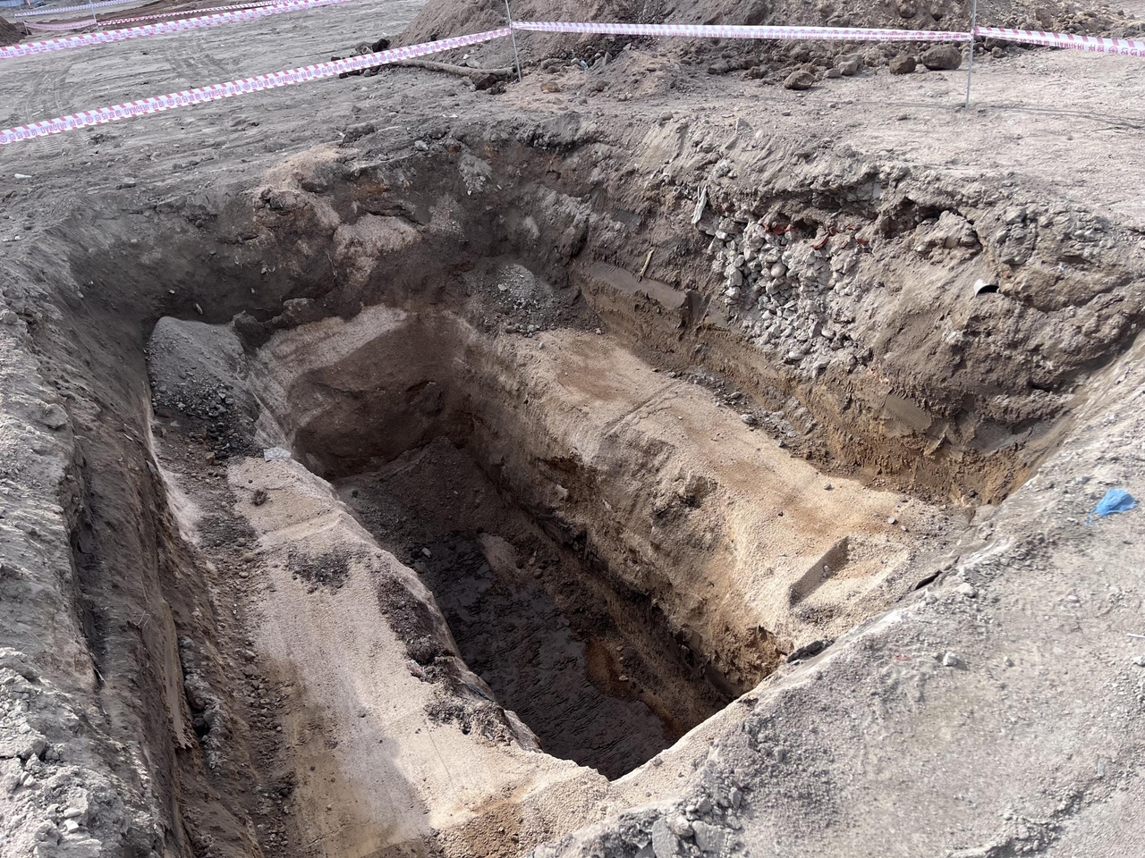 The excavation survey site at the planned location of Gangbuk-gu's new district office complex
