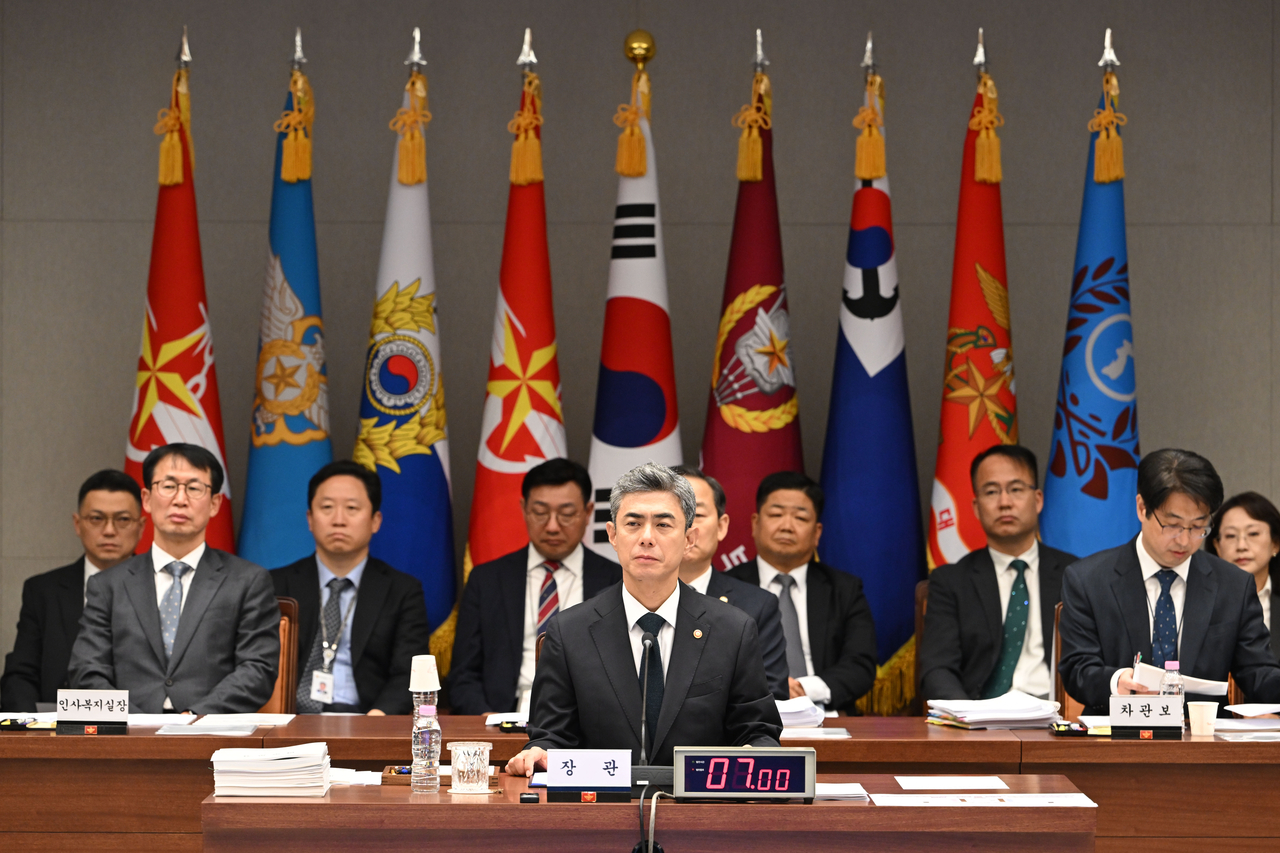 강신철 국방부 장관이 7일 서울 용산구 국방부에서 열린 국회 국방위원회 국정감사에 참석해 있다. [국회사진기자단]