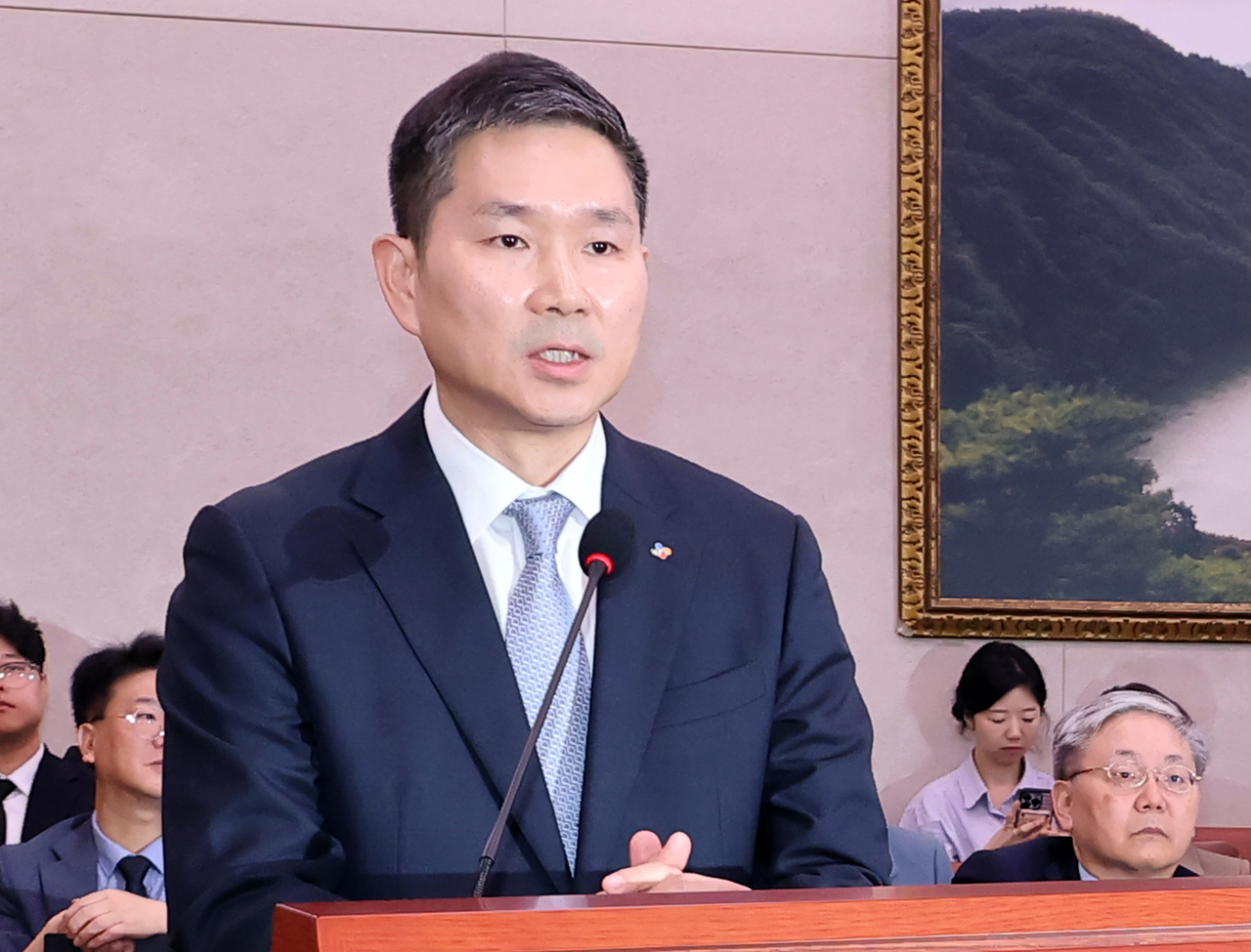 김찬호 CJ 제일제당 대표가 7일 국회에서 열린 농림축산식품해양수산위원회 국정감사에서 담합 등 부당거래행위와 관련해 발언하고 있다. [연합]