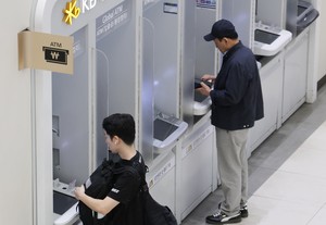 [단독] “대출 받아도 돈 없어 또 대출” 고위험군 ‘다중채무자’ 7개월새 7만명 늘었다 [머니뭐니]