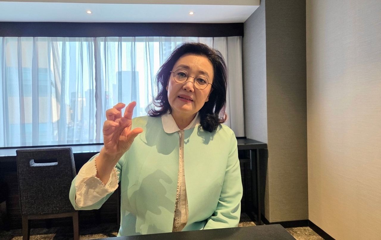 박영선 재정경제부 전략경제자문단 위원장이 지난 6일 일본 도쿄에서 헤럴드경제와 인터뷰하며 한일 인공지능(AI) 협력 방안을 설명하고 있다. 송원서 기자