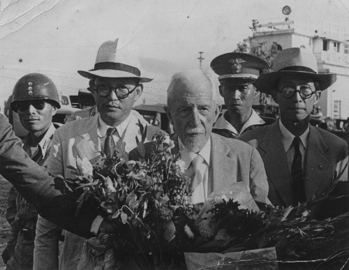 Homer B. Hulbert arrives at Incheon Port in 1949. (Hulbert Memorial Society)