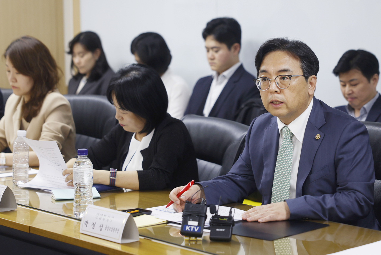 박정성 산업통상부 통상교섭본부장이 8일 서울 종로구 한국생산성본부 대회의실에서 열린 ‘제60차 통상추진위원회’에서 인사말을 하고 있다.  [산업통상부 제공]